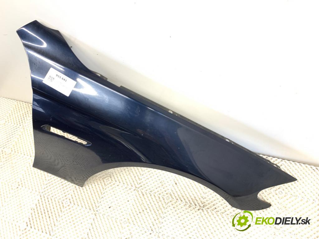 BMW F10 sedan 2011 120 kW 520 d 1995 blatník pravý přední část A89