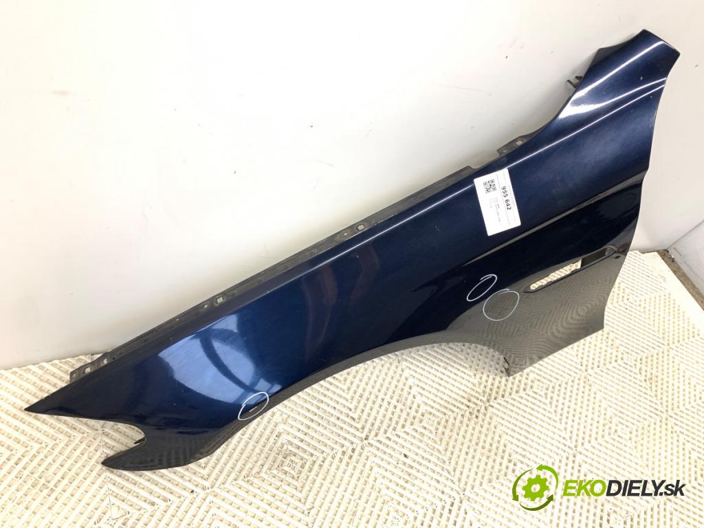 BMW F10 sedan 2011 120 kW 520 d 1995 blatník levý přední část A89