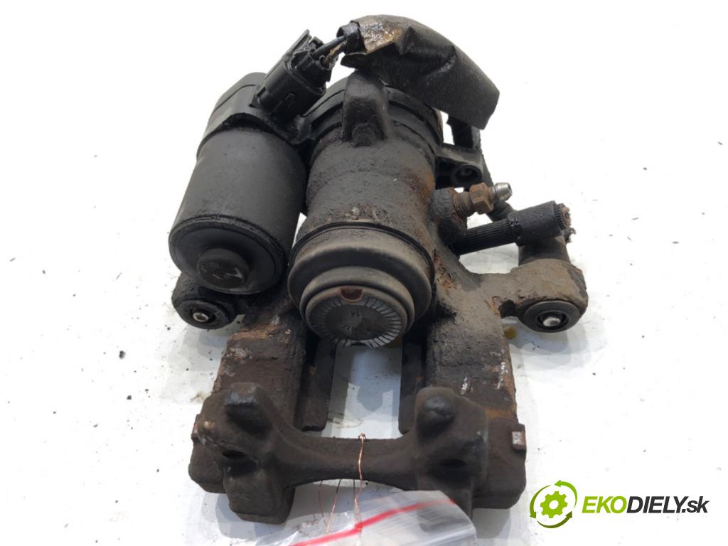 FORD MONDEO MK5 Kombi 2017 110 kW 2.0 TDCi 1998 Brzdič strmeň ľavy zad