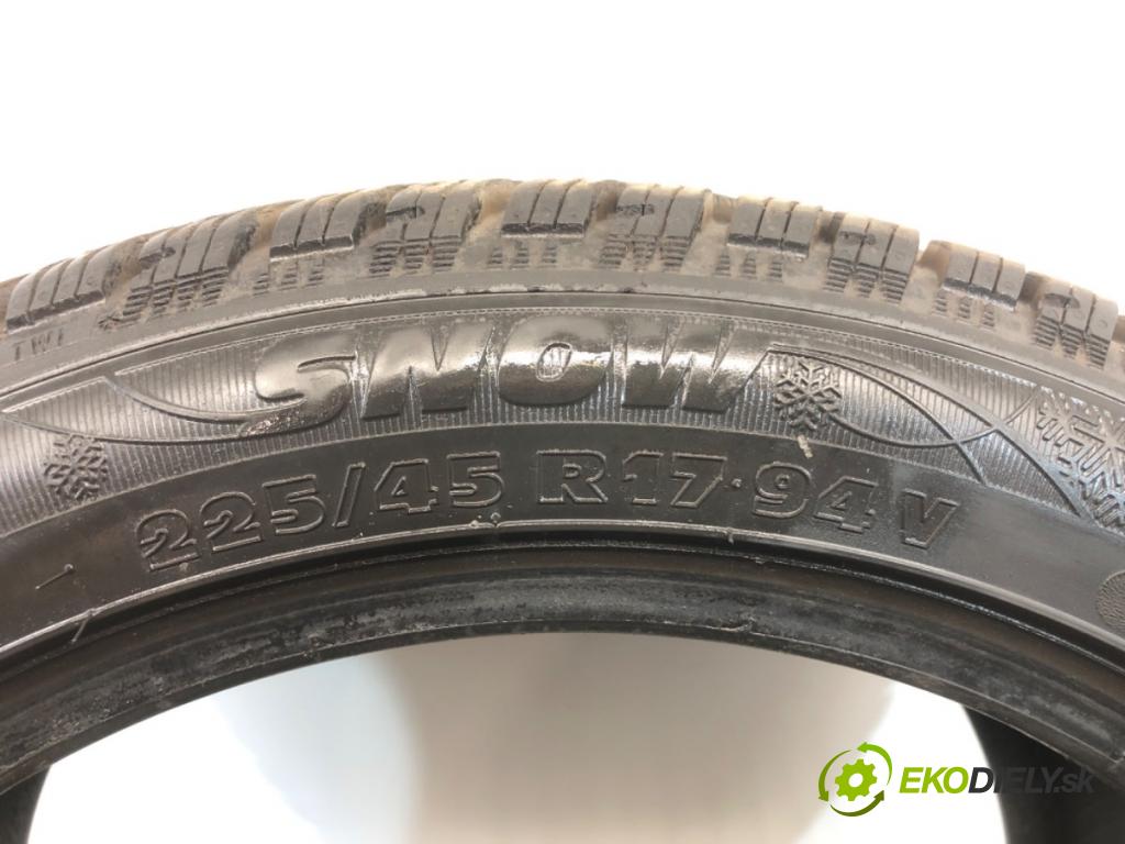 --- --- PNEUMATIKY: zima 2X 225/45 R17 KORMORAN
