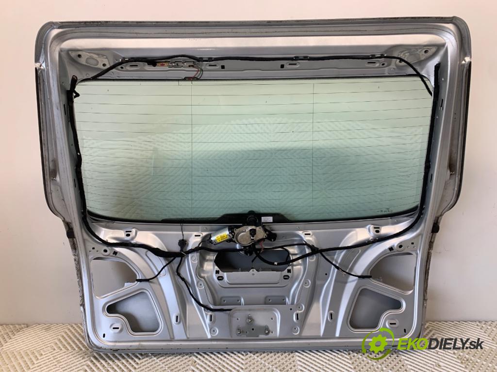 AUDI A4 B8 Kombi 2012 105 kW 2.0 TDI 1968 kapota zad