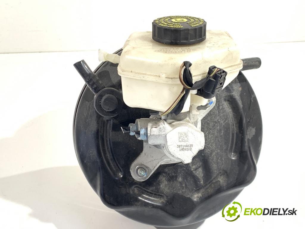 BMW F20 liftback 2011 100 kW 116 i 1598 posilovač bŕzd 4081076