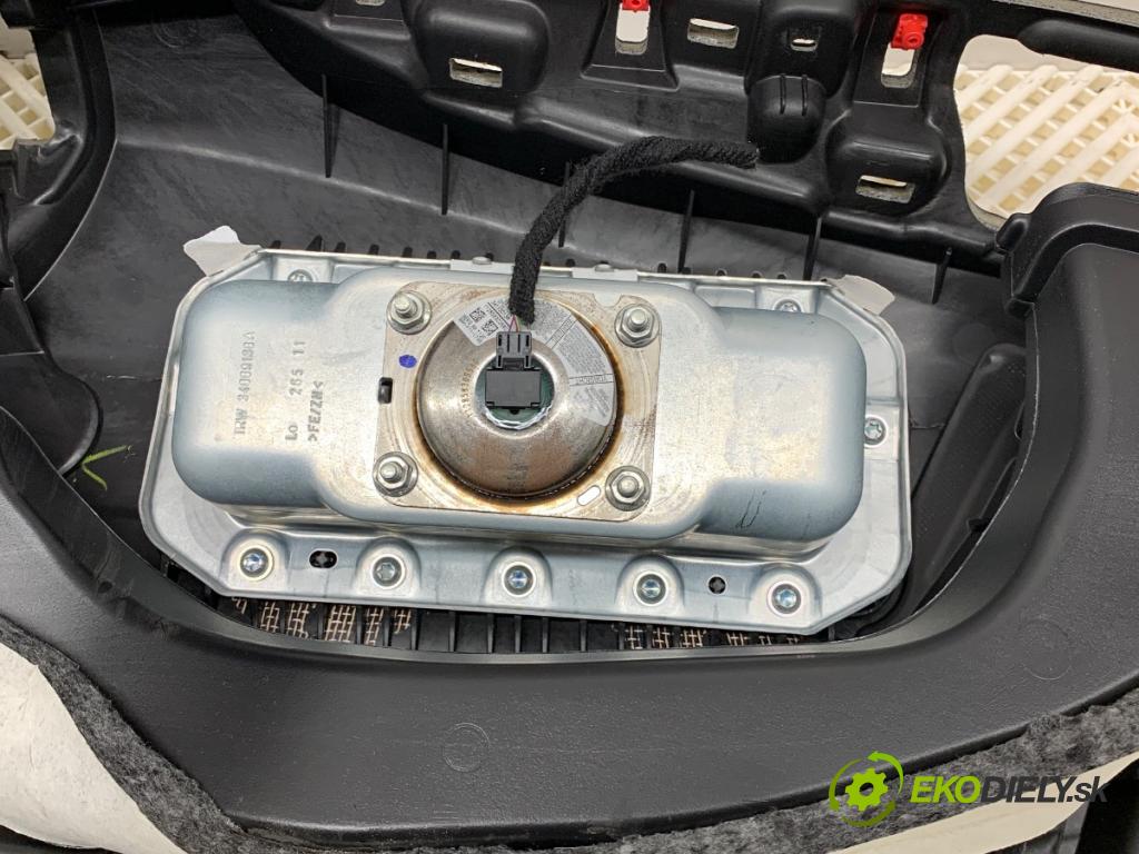 BMW F20 liftback 2011 100 kW 116 i 1598 Palubná doska VANKÚŠ: spolujazdca