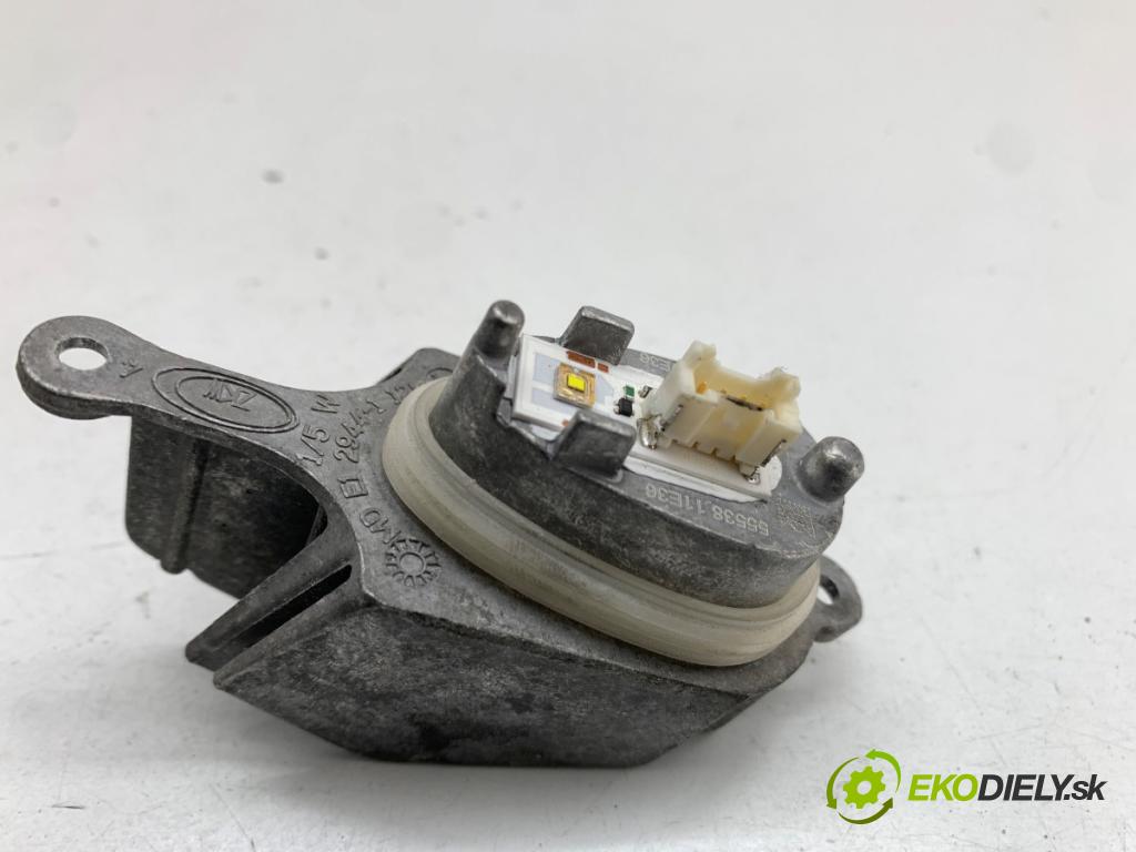 AUDI A1 8X liftback 2011 63 kW 1.2 TFSI 1197 modul LED 2944-1