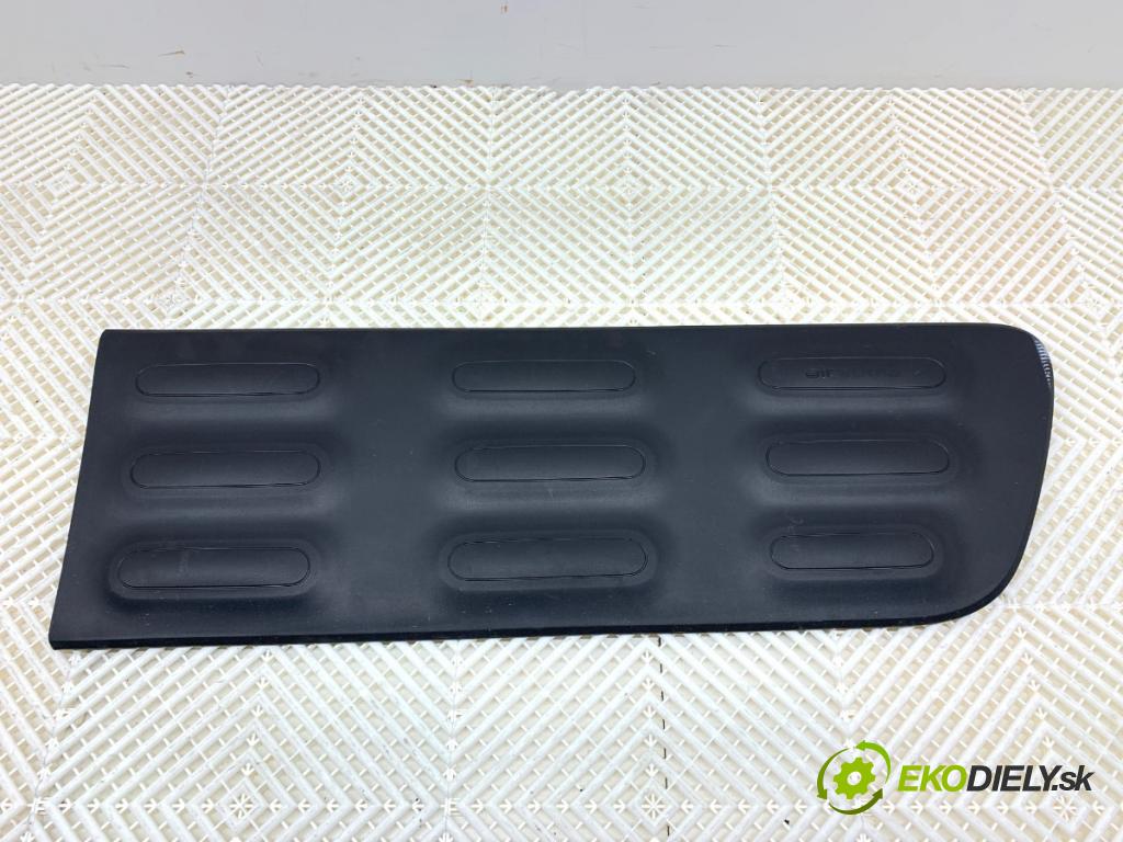 CITROEN C4 CACTUS liftback 2015 60 kW 1.2 VTi 82 1199 Lišta Dvere pravy predný 9801023480