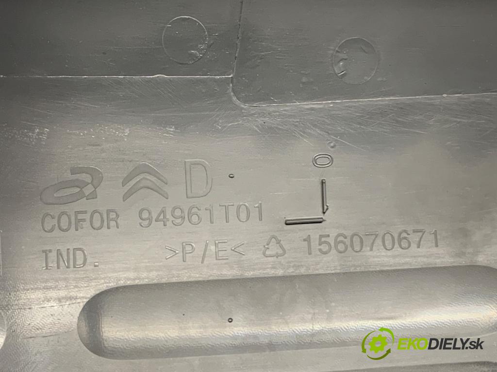 CITROEN C4 CACTUS liftback 2015 60 kW 1.2 VTi 82 1199 ča dveře pravý přední část 94961T01