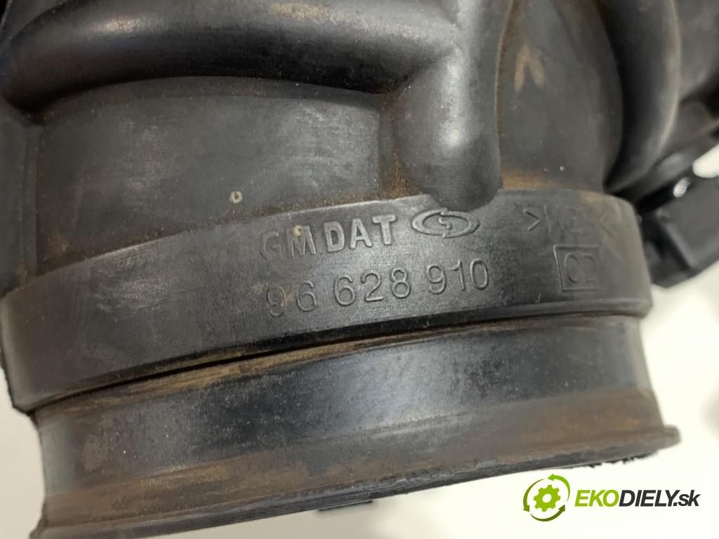 CHEVROLET CAPTIVA SUV 2007 100 kW 2.4 2405 Rúra vzduchu 96628910