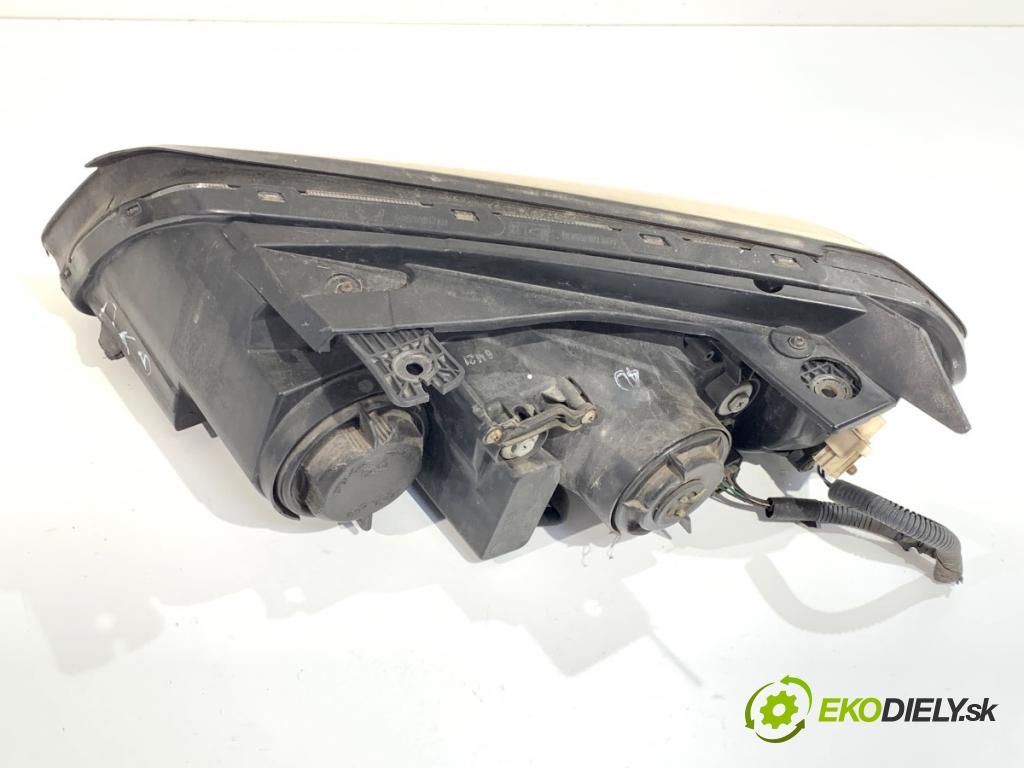 CHEVROLET CAPTIVA SUV 2007 100 kW 2.4 2405 světlomet pravý přední část