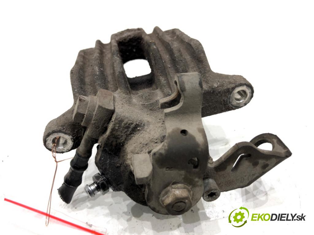 AUDI A1 8X liftback 2011 63 kW 1.2 TFSI 1197 Brzdič strmeň pravy zad