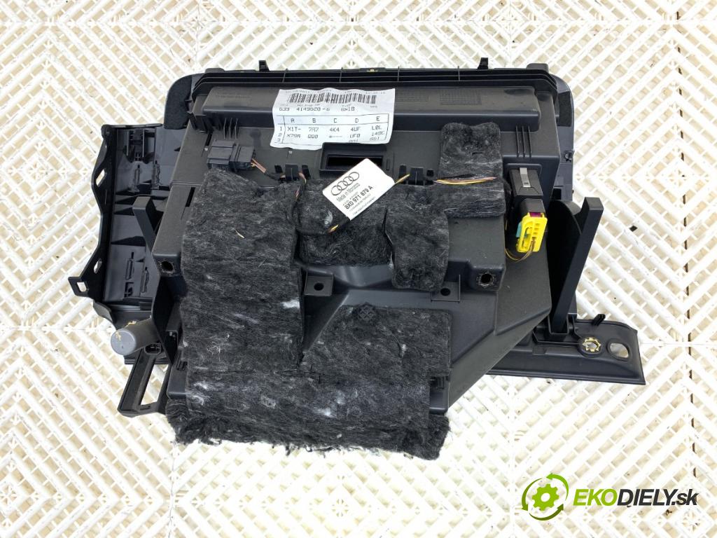 AUDI A1 8X liftback 2011 63 kW 1.2 TFSI 1197 přihrádka kastlík spolujezdce  (Přihrádka (kastlík))