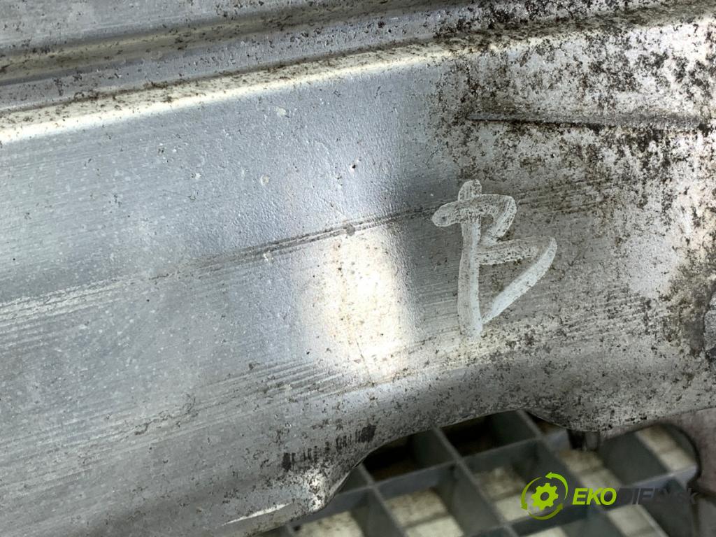 AUDI A1 8X liftback 2011 63 kW 1.2 TFSI 1197 Výstuha nárazníka predný 8X0807109C (Výstuha predná)