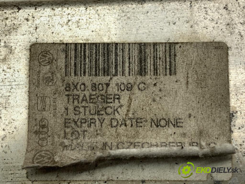 AUDI A1 8X liftback 2011 63 kW 1.2 TFSI 1197 Výstuha nárazníka predný 8X0807109C (Výstuha predná)