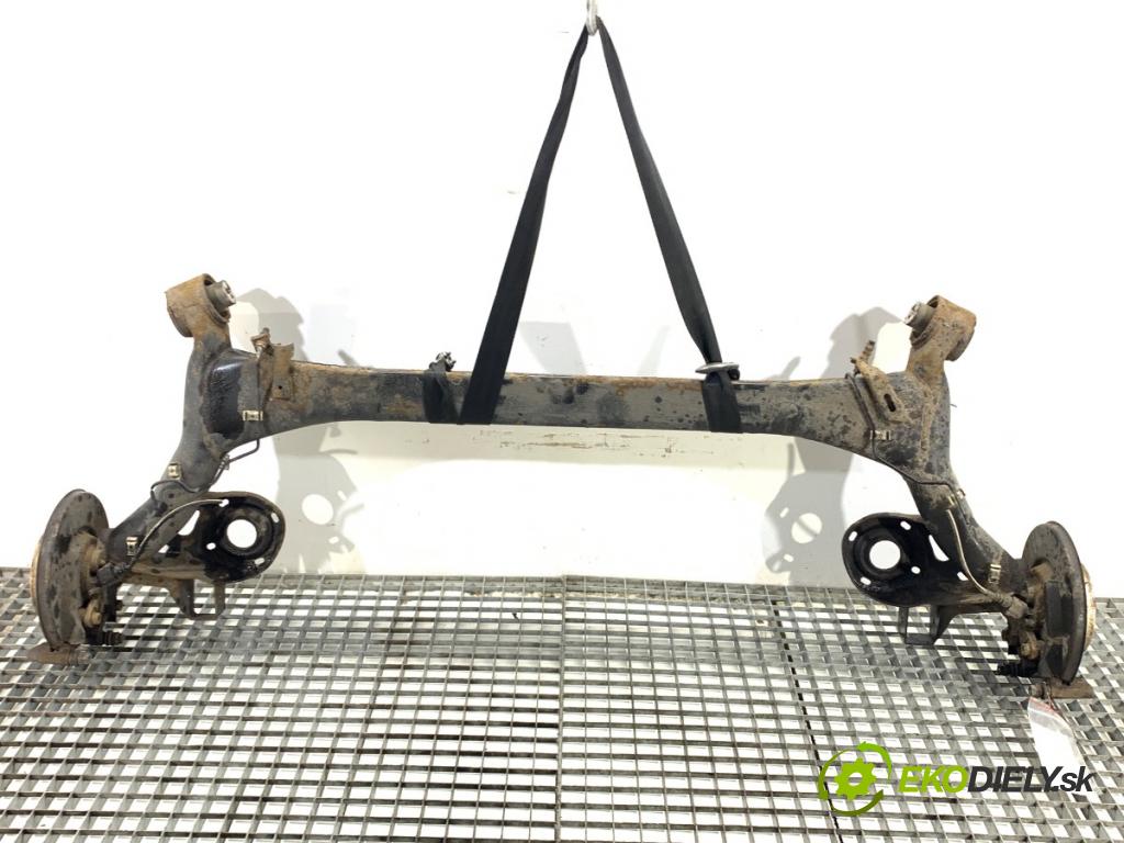 AUDI A1 8X liftback 2011 63 kW 1.2 TFSI 1197 Výstuha zad