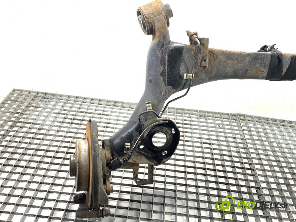 AUDI A1 8X liftback 2011 63 kW 1.2 TFSI 1197 Výstuha zad