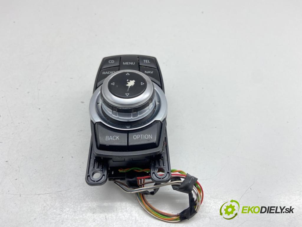 BMW F10 sedan 2011 120 kW 520 d 1995 násada držadlo IDRIVE 9206444