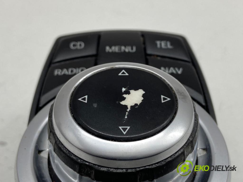 BMW F10 sedan 2011 120 kW 520 d 1995 násada držadlo IDRIVE 9206444