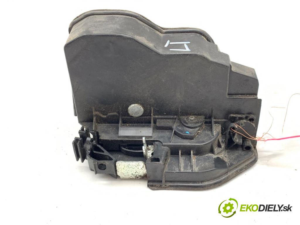 BMW F10 sedan 2011 120 kW 520 d 1995 zámok Dvere ľavy zad 7202147