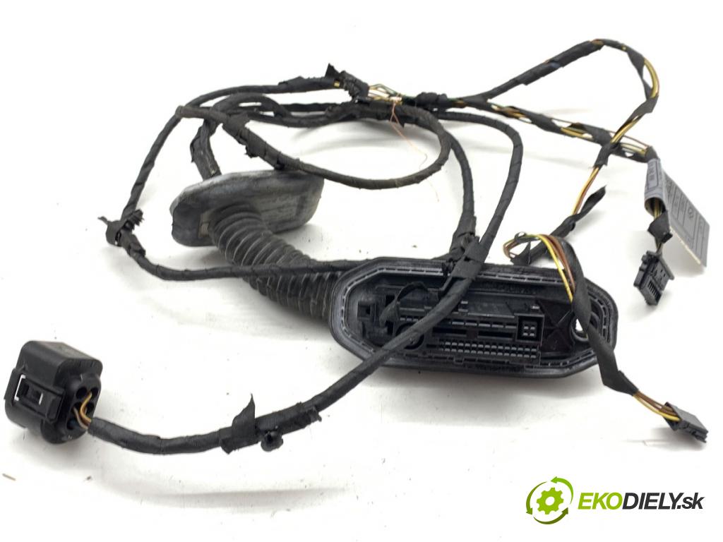 BMW F10 sedan 2011 120 kW 520 d 1995 káblovačka dveře zadní část levý