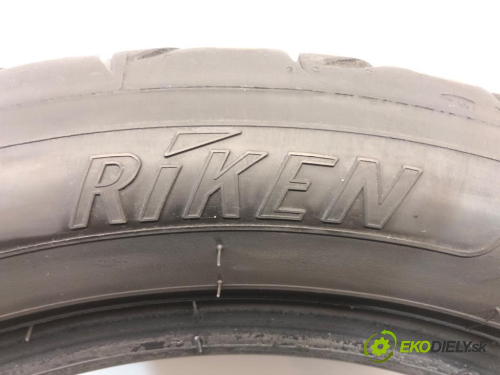 --- ---      PNEUMATIKY: 2X 225/50 R17