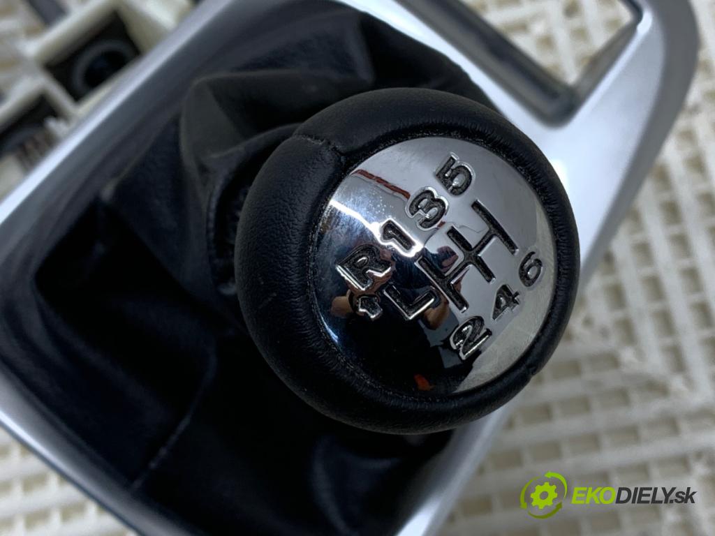 PEUGEOT 3008 nadwozie wielkoprzestrzenne (MPV) 2012 110 kW 2.0 HDi 150 / BlueHDi 150 1997 Kulisa 9672372580 (Rýchlostná páka (kulisa))