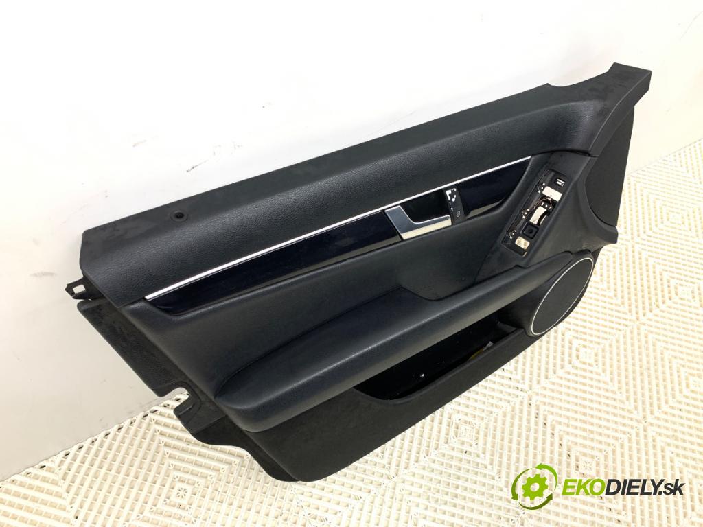 MERCEDES-BENZ S204 Kombi 2011 125 kW C 220 CDI (204.202) 2143 ča dveře levý přední část