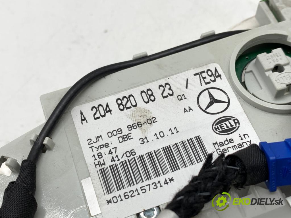 MERCEDES-BENZ S204 Kombi 2011 125 kW C 220 CDI (204.202) 2143 světlo stropní A2048200823