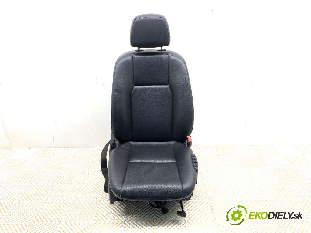 MERCEDES-BENZ S204 Kombi 2011 125 kW C 220 CDI (204.202) 2143 sedadlo pravý přední část 
