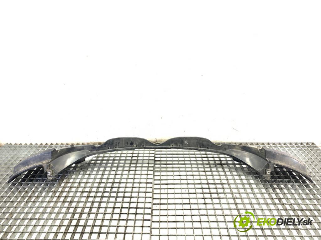BMW F10 sedan 2011 120 kW 520 d 1995 úchyt nárazníka zadní část středový 7184766