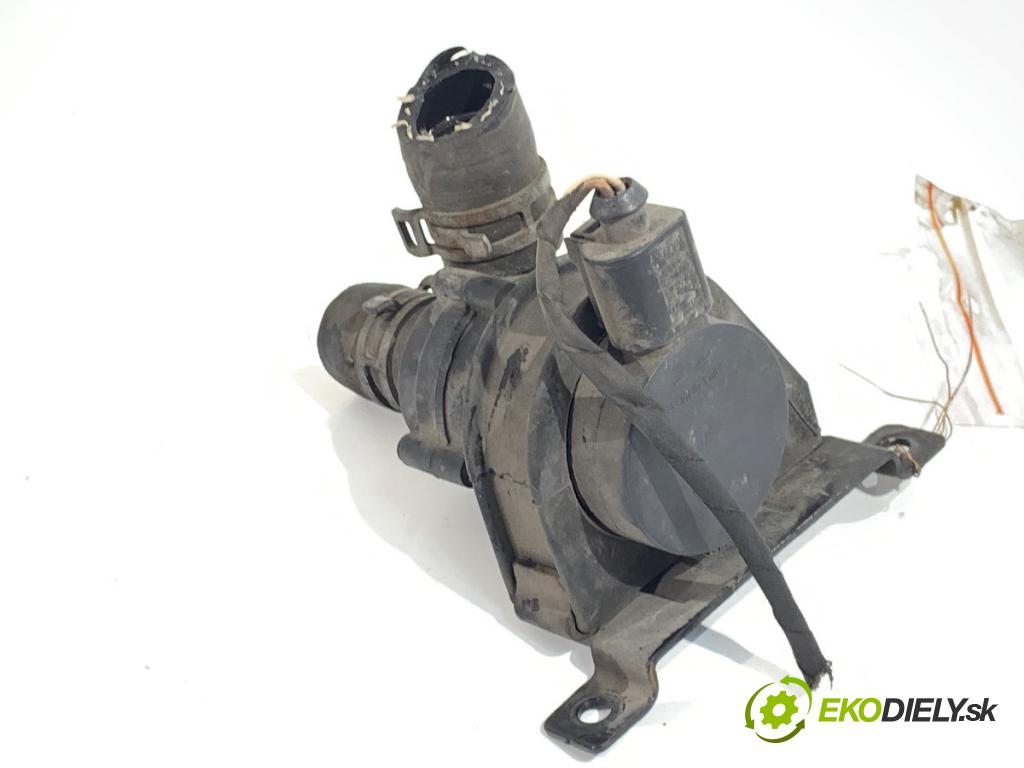 AUDI A1 8X liftback 2011 63 kW 1.2 TFSI 1197 DALŠÍ: Pumpa vody 1K0965561L (Vodná pumpa)