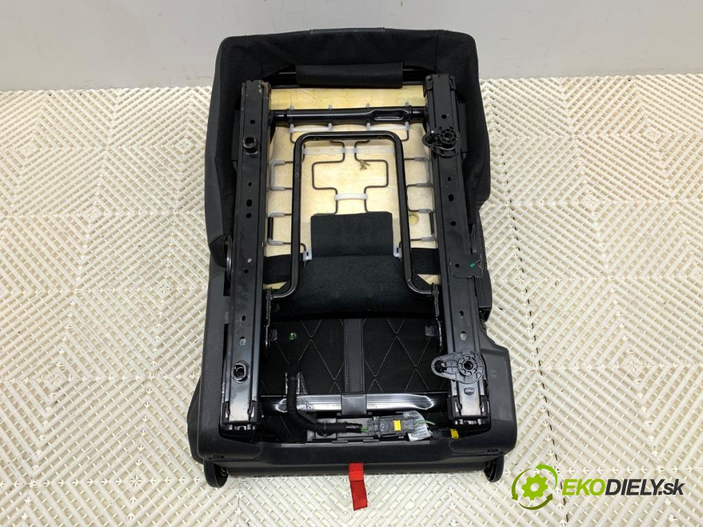 PEUGEOT 5008 II nadwozie wielkoprzestrzenne (MPV) 2017 133 kW 2.0 BlueHDi 180 1997 Sedadlo zad pravy