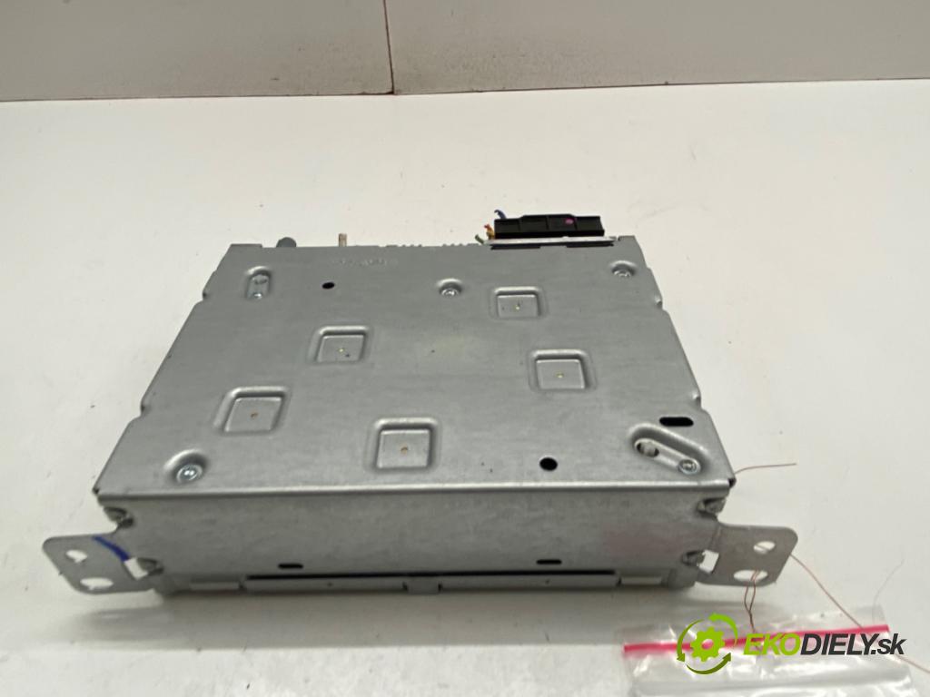 CITROEN C4 CACTUS liftback 2015 60 kW 1.2 VTi 82 1199 RADIO 9810475880 (Audio zariadenie)