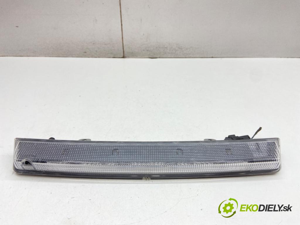 CITROEN C4 CACTUS liftback 2015 60 kW 1.2 VTi 82 1199 světlo brzdových světel 9804687380