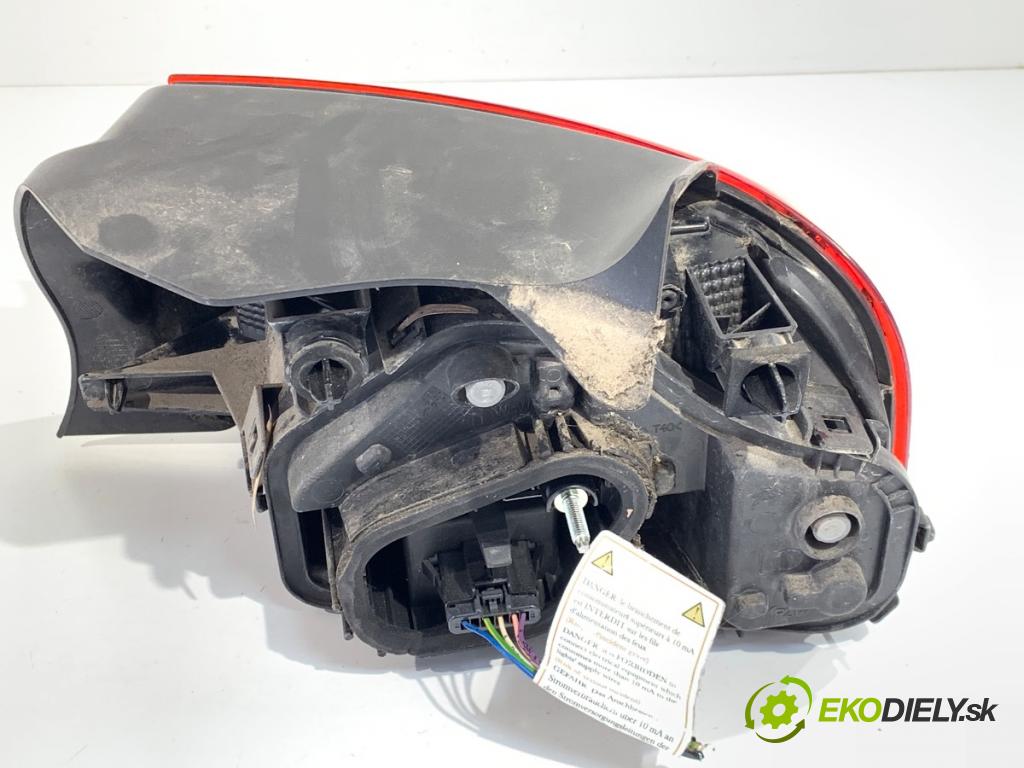CITROEN C4 CACTUS liftback 2015 60 kW 1.2 VTi 82 1199 Svetlo ľavy zad 9800916180