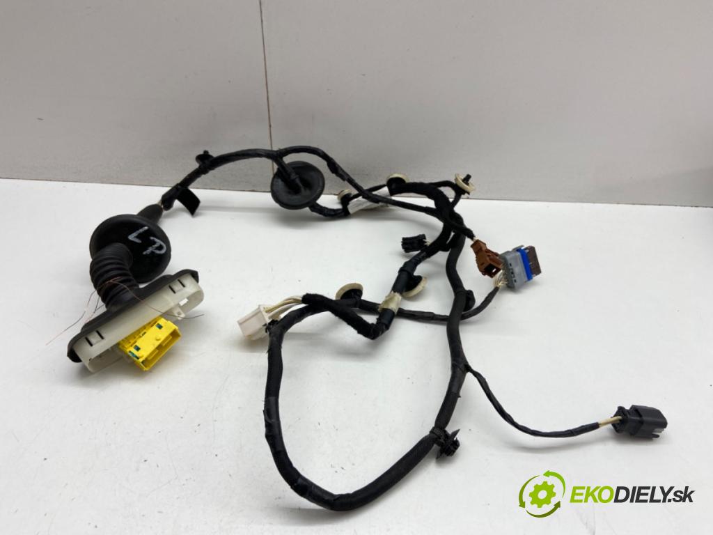 CITROEN C4 CACTUS liftback 2015 60 kW 1.2 VTi 82 1199 káblovačka dveře přední část levý 9809783580
