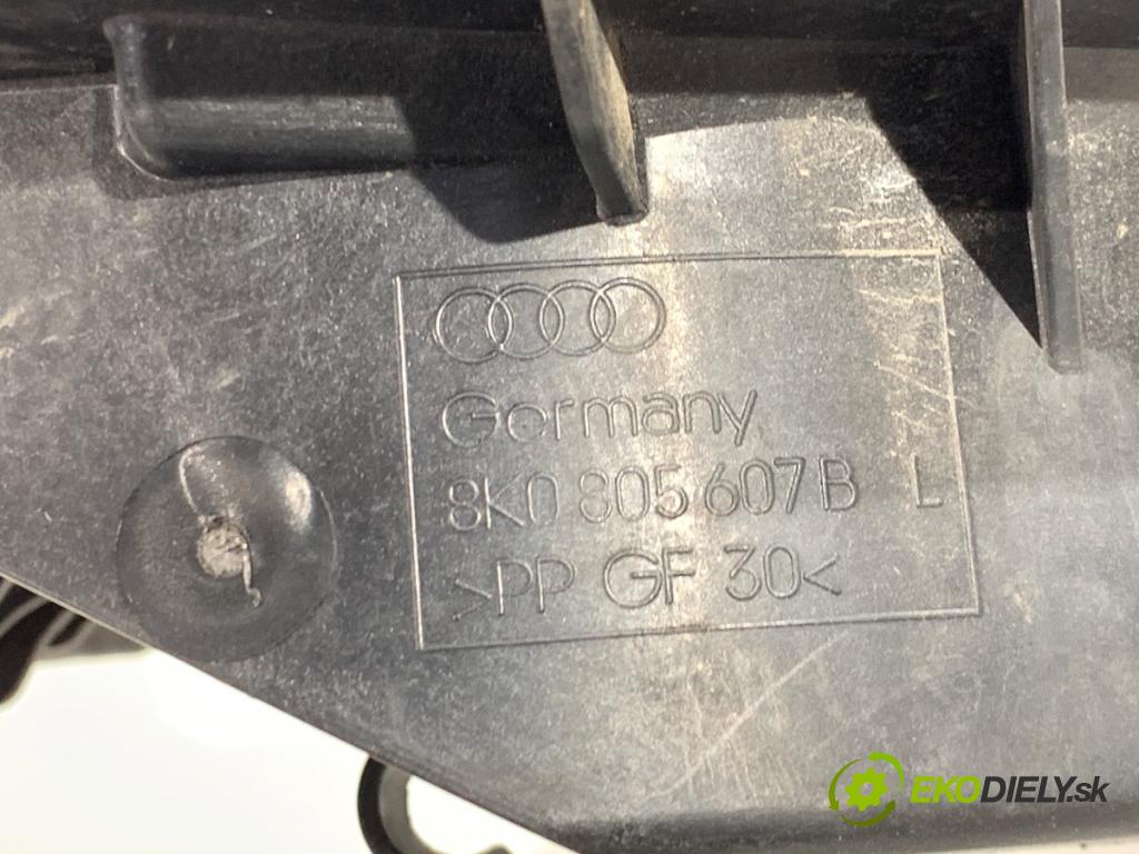 AUDI A4 B8 Kombi 2012 105 kW 2.0 TDI 1968 Úchyt svetla ľavy 8K0805607B
