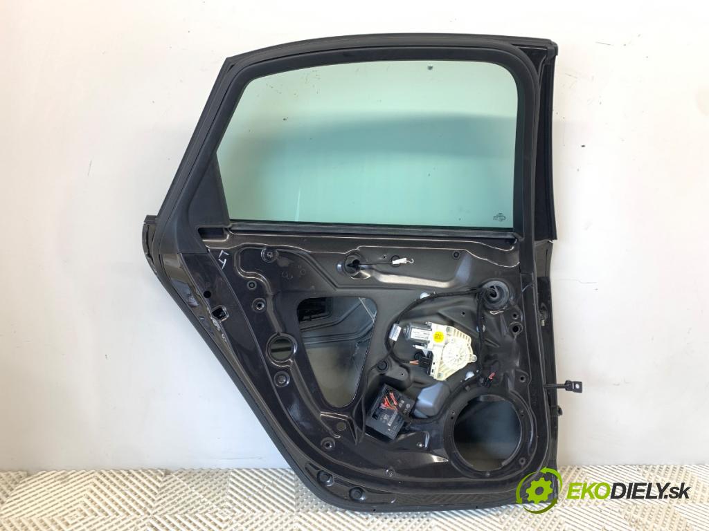 AUDI A4 B8 sedan 2008 105 kW 2.0 TDI 1968 dveře levý zadní část LZ7L