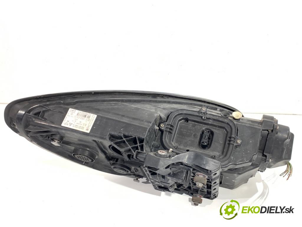 PORSCHE PANAMERA liftback 2014 324 kW 4.8 GTS 4806 světlomet pravý přední část LIFT 97063197403