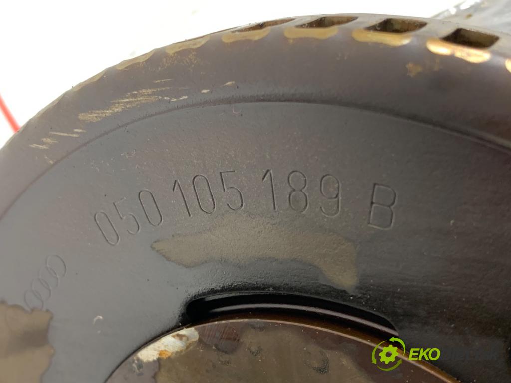 AUDI A4 B8 sedan 2008 118 kW 1.8 TFSI 1798 Kardaň, hriadeľ KLIKA: 050105189B (Blok motora ostatné)