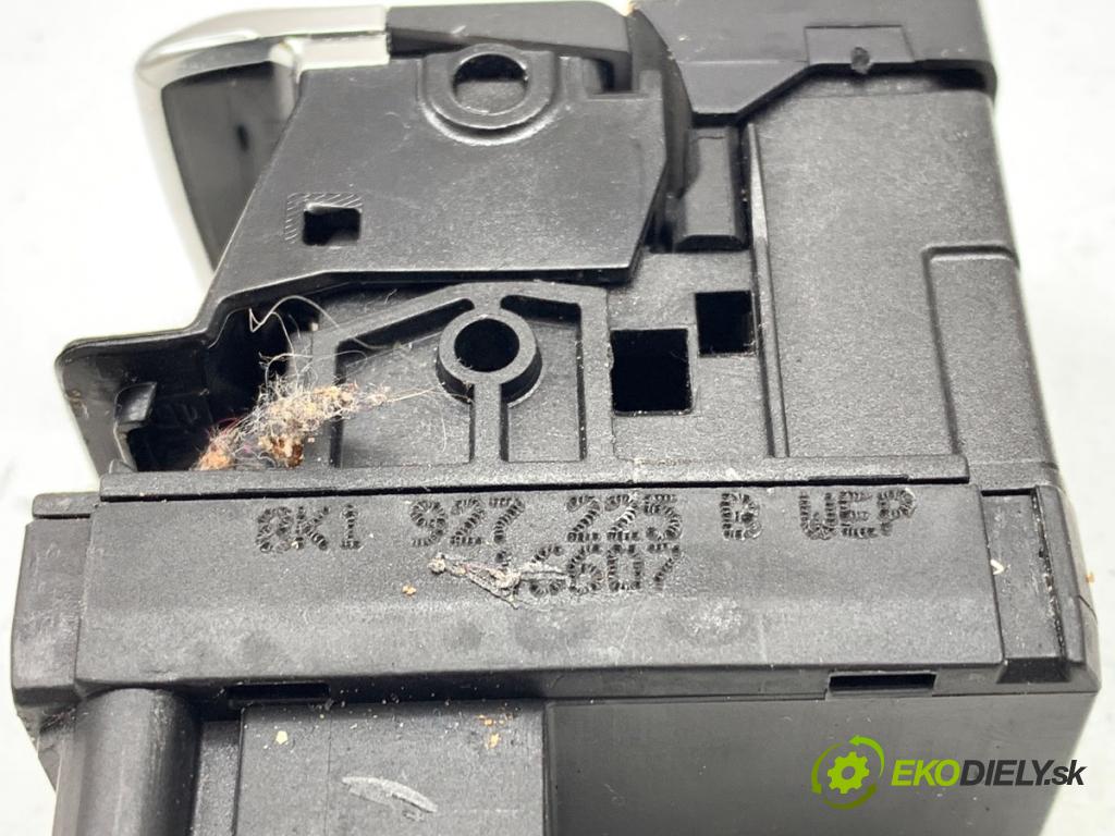 AUDI A4 B8 sedan 2008 105 kW 2.0 TDI 1968 spínač brzdy ruční brzdy 8K1927225B (Páčky pod volantem)