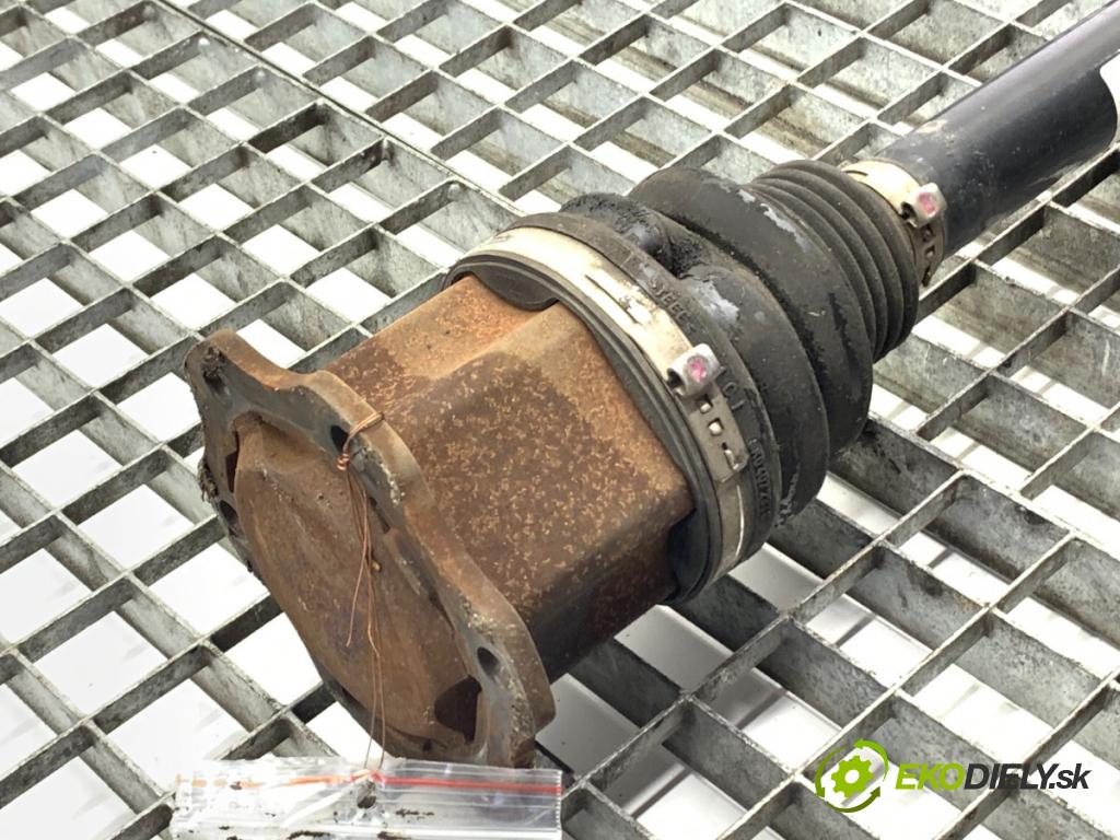 AUDI A4 B8 Kombi 2012 105 kW 2.0 TDI 1968 Poloos pravy predný 8K0407271AJ