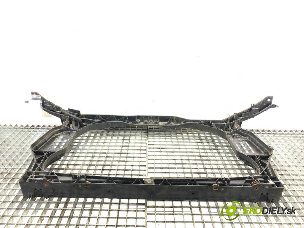 AUDI A4 B8 Kombi 2012 105 kW 2.0 TDI 1968 Držiak predný 8F0805594 (Výstuha predná)