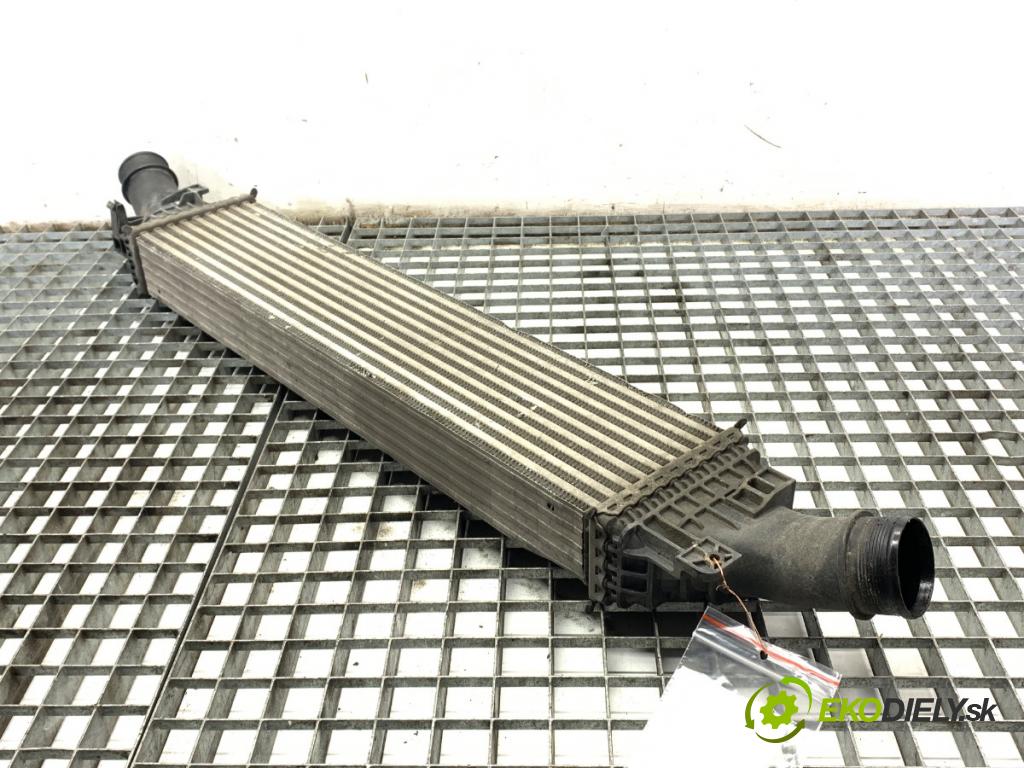 AUDI A4 B8 Kombi 2012 105 kW 2.0 TDI 1968 intercooler 8K0145805P (Intercooler (chladič nasávaného vzduchu))