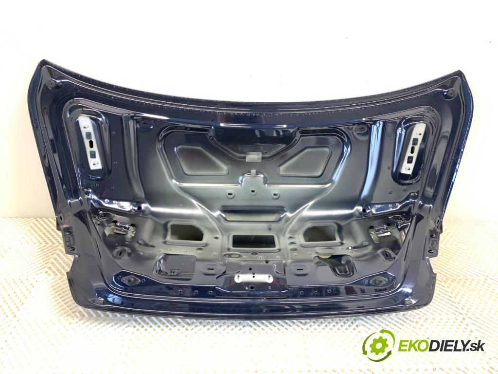 AUDI A8 D4 sedan 2012 368 kW 6.3 W12 quattro 6299 kapota zadní část LZ5D