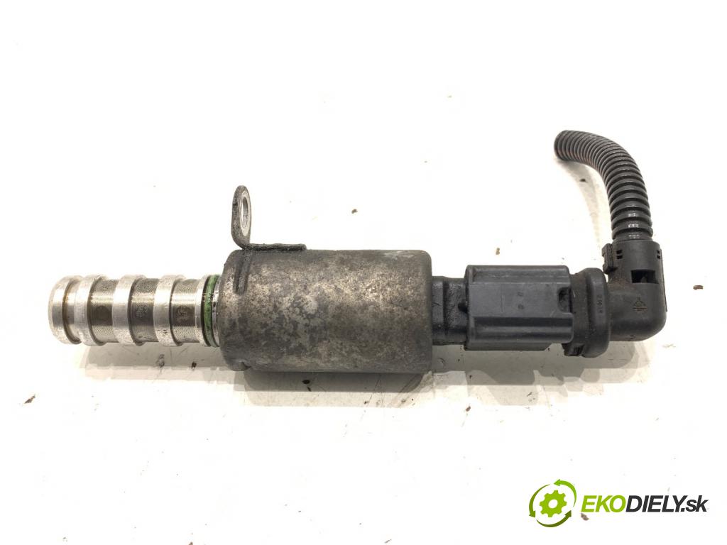 CITROEN C4 CACTUS liftback 2015 60 kW 1.2 VTi 82 1199 snímač variabilní fázy V758776080 (Snímač)