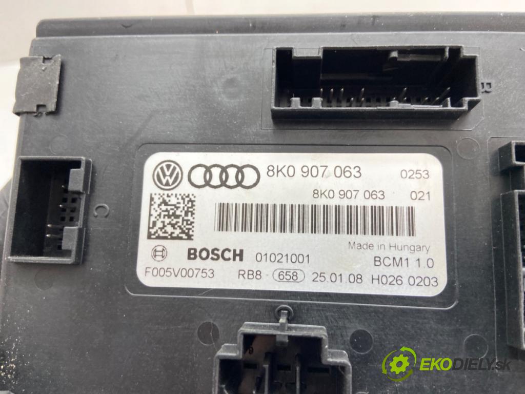 AUDI A4 B8 sedan 2008 105 kW 2.0 TDI 1968 modul BCM 8K0907063 (Řídící jednotka ostatní)