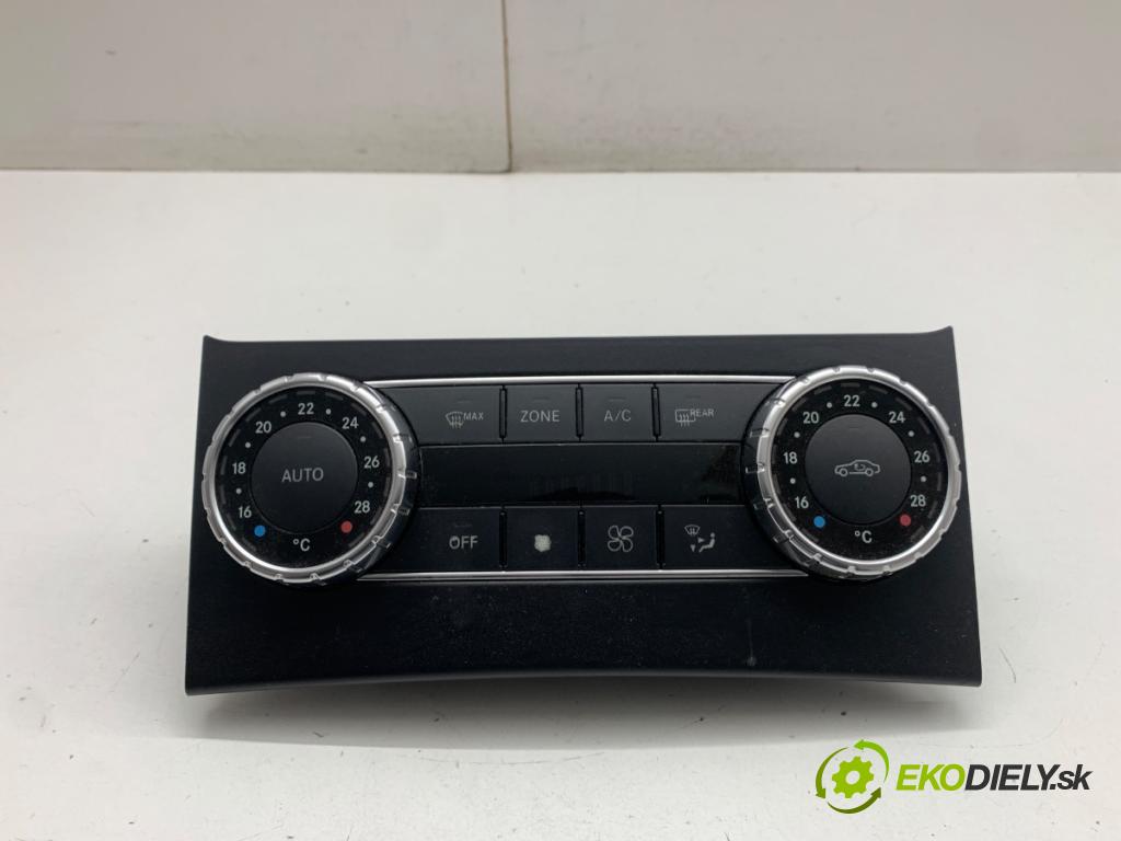 MERCEDES-BENZ S204 Kombi 2011 125 kW C 220 CDI (204.202) 2143 Panel ovládania kúrenia A2049003803 (Prepínacie páčky pod volantom)