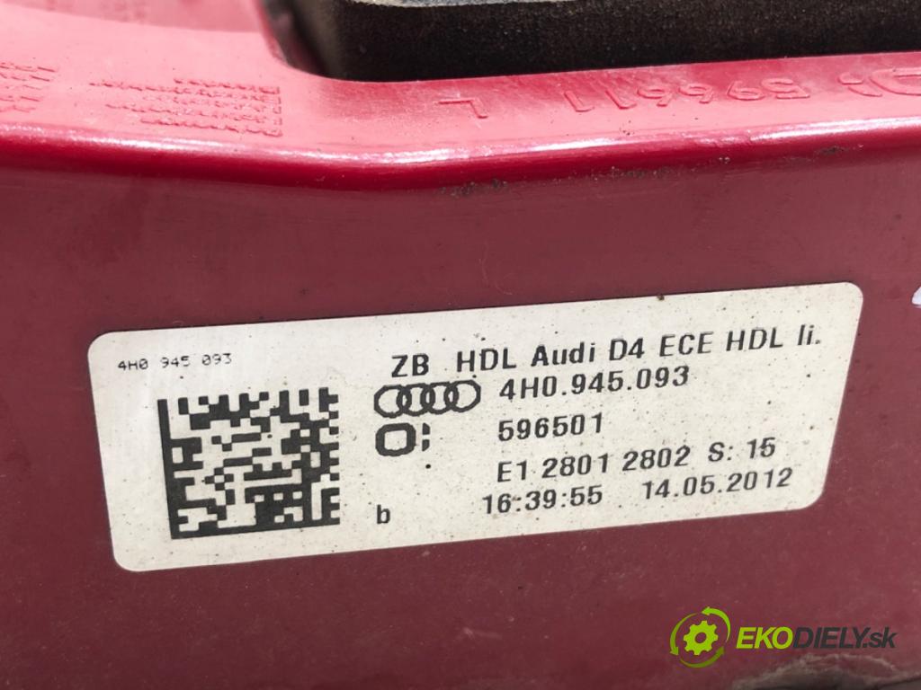AUDI A8 D4 sedan 2012 368 kW 6.3 W12 quattro 6299 světlo levý zadní část vnitřní 4H0945093