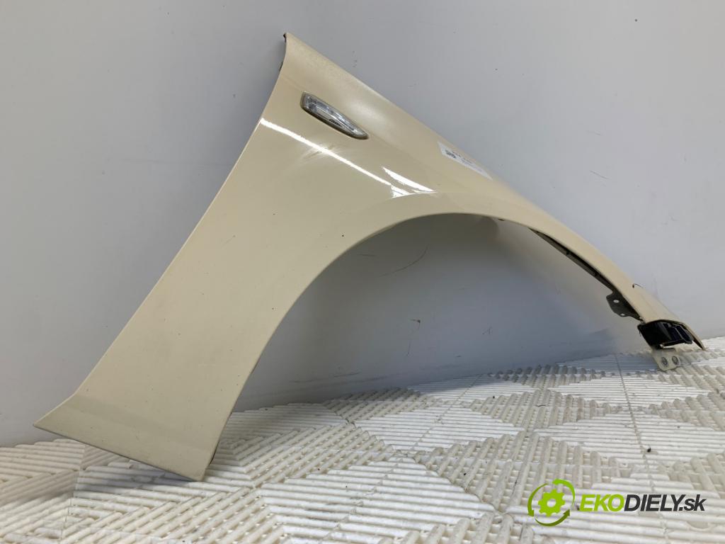 OPEL INSIGNIA B Kombi 2020 100 kW 1.6 CDTi (35) 1598 blatník pravý přední část 611