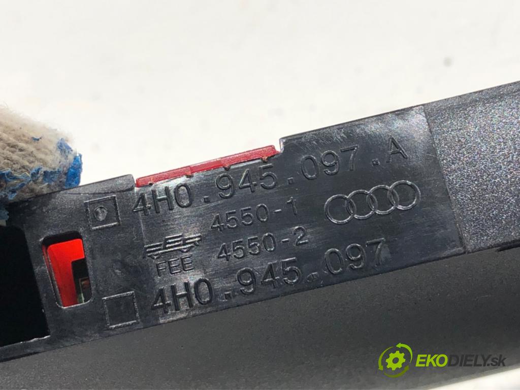 AUDI A8 D4 sedan 2012 368 kW 6.3 W12 quattro 6299 světlo brzdových světel 4H0945097A
