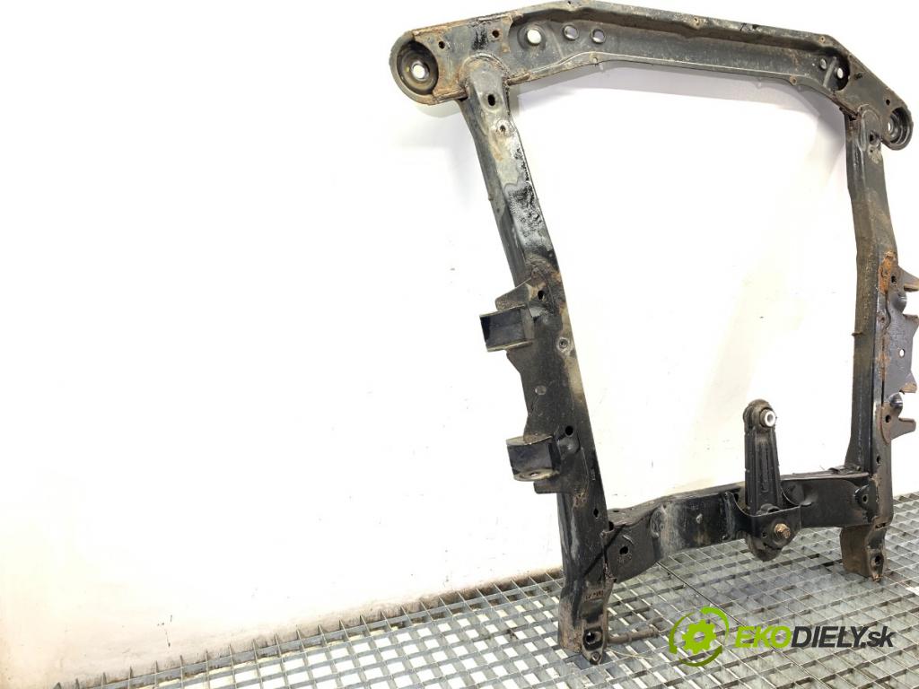 DACIA SANDERO liftback 2012 63 kW 1.6 1598 výztuha pod motor  (Přední výztuha)